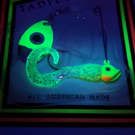 JB lures Tadpole spin UV (світиться в ультрафіолеті), Шартрез, 4 г, блешня оберталка (вертушка) #11453