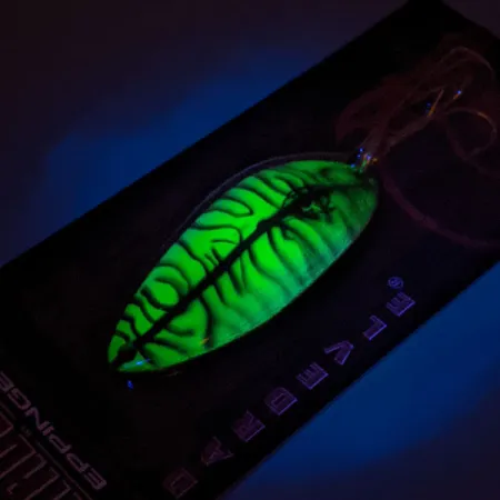 Eppinger ​Dardevle Devle-Dog UV (світиться в ультрафіолеті), Mackerel (N)/нікель, 14 г, блесна коливалка (колебалка) #17447