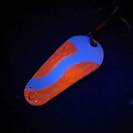 Aeroplane Spinner Aero UV (світиться в ультрафіолеті), білий/рожевий/латунь, 7 г, блесна коливалка (колебалка) #13410