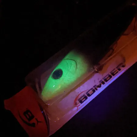 Bomber Bait Bonanza UV (світиться в ультрафіолеті), чорний/шартрез, 25 г, воблер #13962