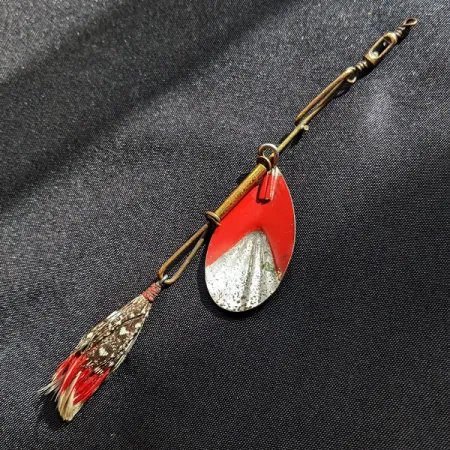 Pflueger Fluted Bait 4 Bull dog quality, Нікель/червоний, 6 г, блешня оберталка (вертушка) #18004