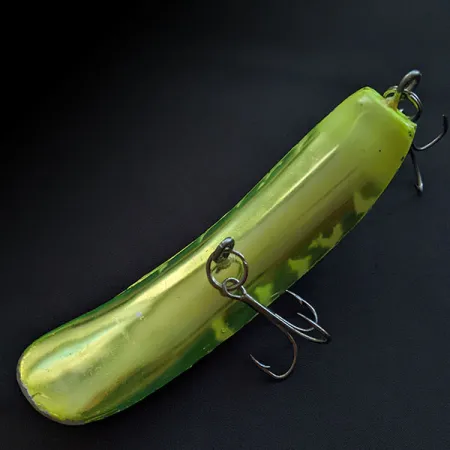Yakima Bait FlatFish T55, шартрез UV, 28 г, воблер #19794