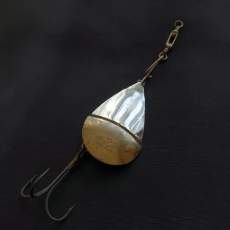 Pflueger Diamond P Spinner