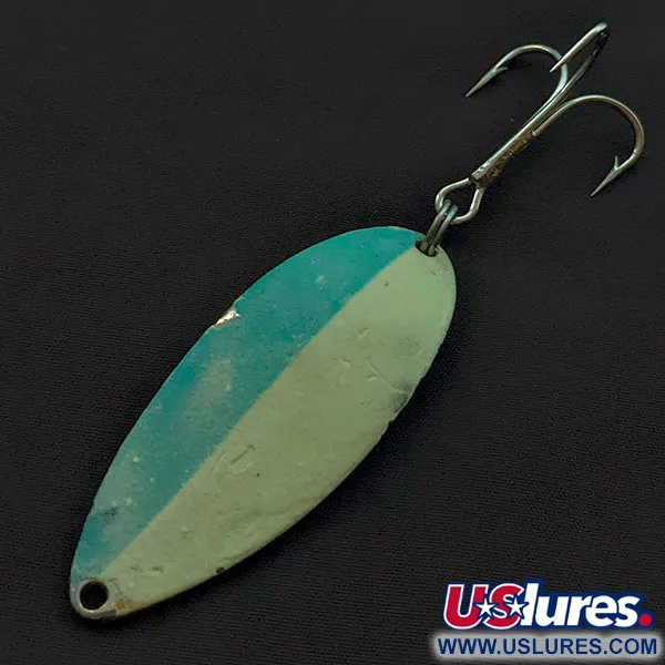 Little Cleo (Hula Girl) світиться в темряві