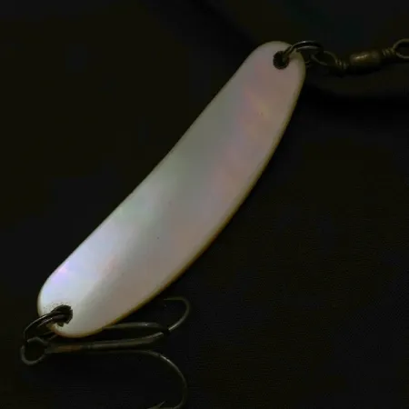 Pflueger Pearl Spoon, pearl, 18, блесна коливалка (колебалка) #23529