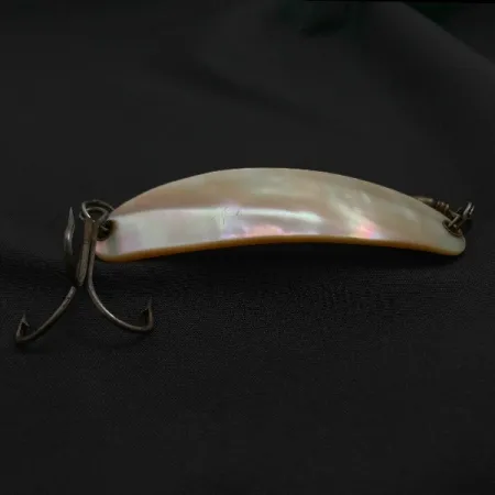 Pflueger Pearl Spoon, pearl, 18, блесна коливалка (колебалка) #23529