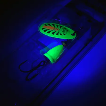 Blue Fox Super Vibrax 2 UV (світиться в ультрафіолеті), 6 г, блешня оберталка (вертушка) #4366