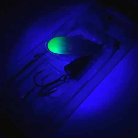 Blue Fox Super Vibrax 4 UV (світиться в ультрафіолеті), нікель/чорний/жовтий, 10 г, блешня оберталка (вертушка) #4367