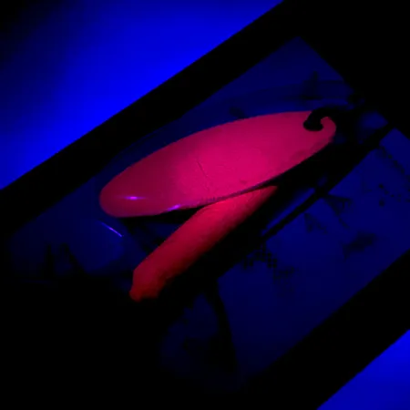 Yakima Bait Worden’s Original Rooster Tail UV (світиться в ультрафіолеті), яскравий рожевий UV - светится в ультрафиолете, 7 г, блешня оберталка (вертушка) #5948