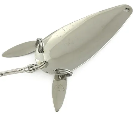 Marathon з пелюстками, нікель, 12 г, блесна коливалка (колебалка) #7269