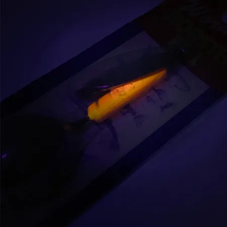 Yakima Bait Worden’s Original Rooster Tail UV (світиться в ультрафіолеті), золото/помаранчевий UV - світиться в ультрафіолеті, 11 г, блешня оберталка (вертушка) #8030
