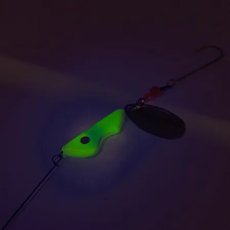 Erie Dearie Walleye Killer UV (світиться в ультрафіолеті), нікель/жовтий, 17 г, блешня оберталка (вертушка) #8343